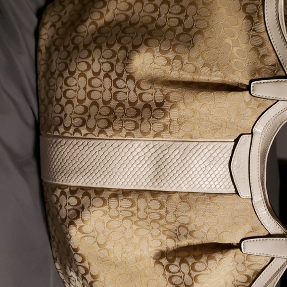 Large Coach Purse - Picture 4 of 4